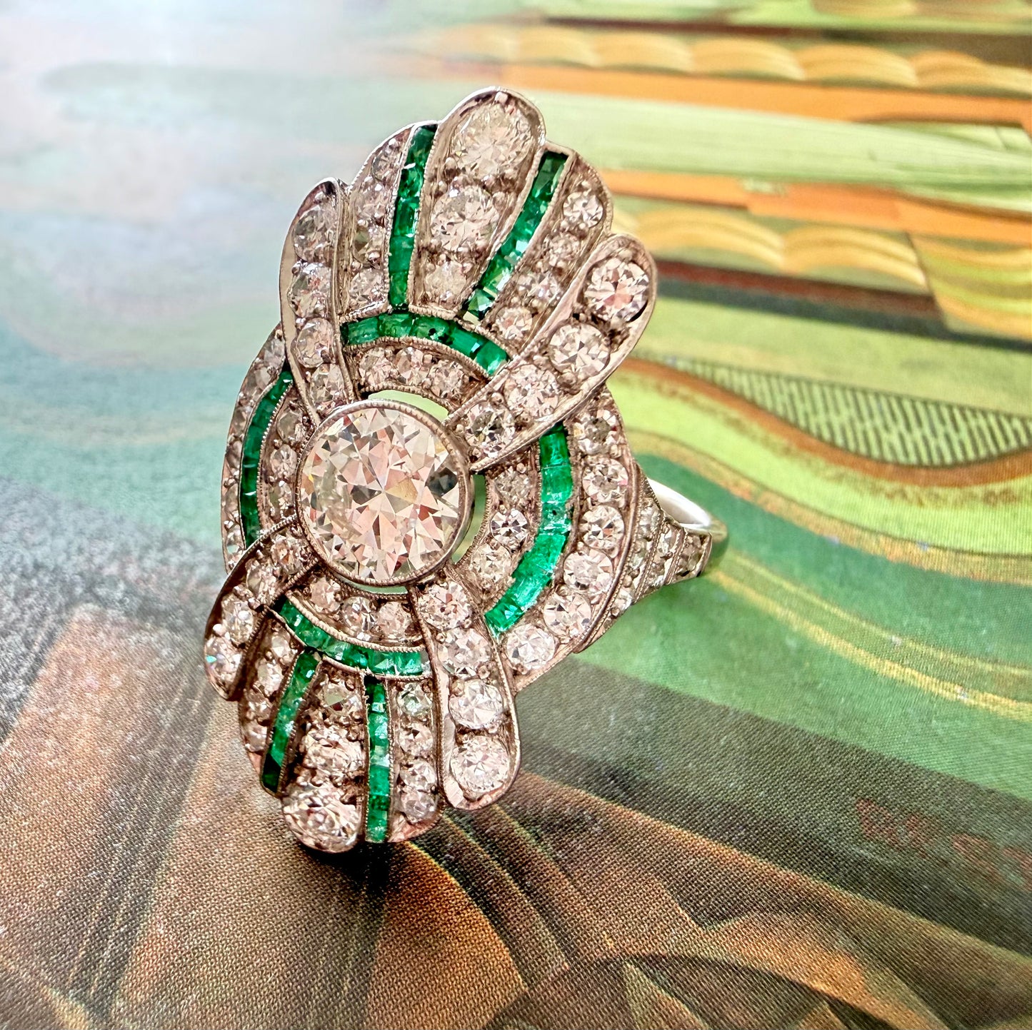 Antique Art Deco Diamond & Emerald Ring