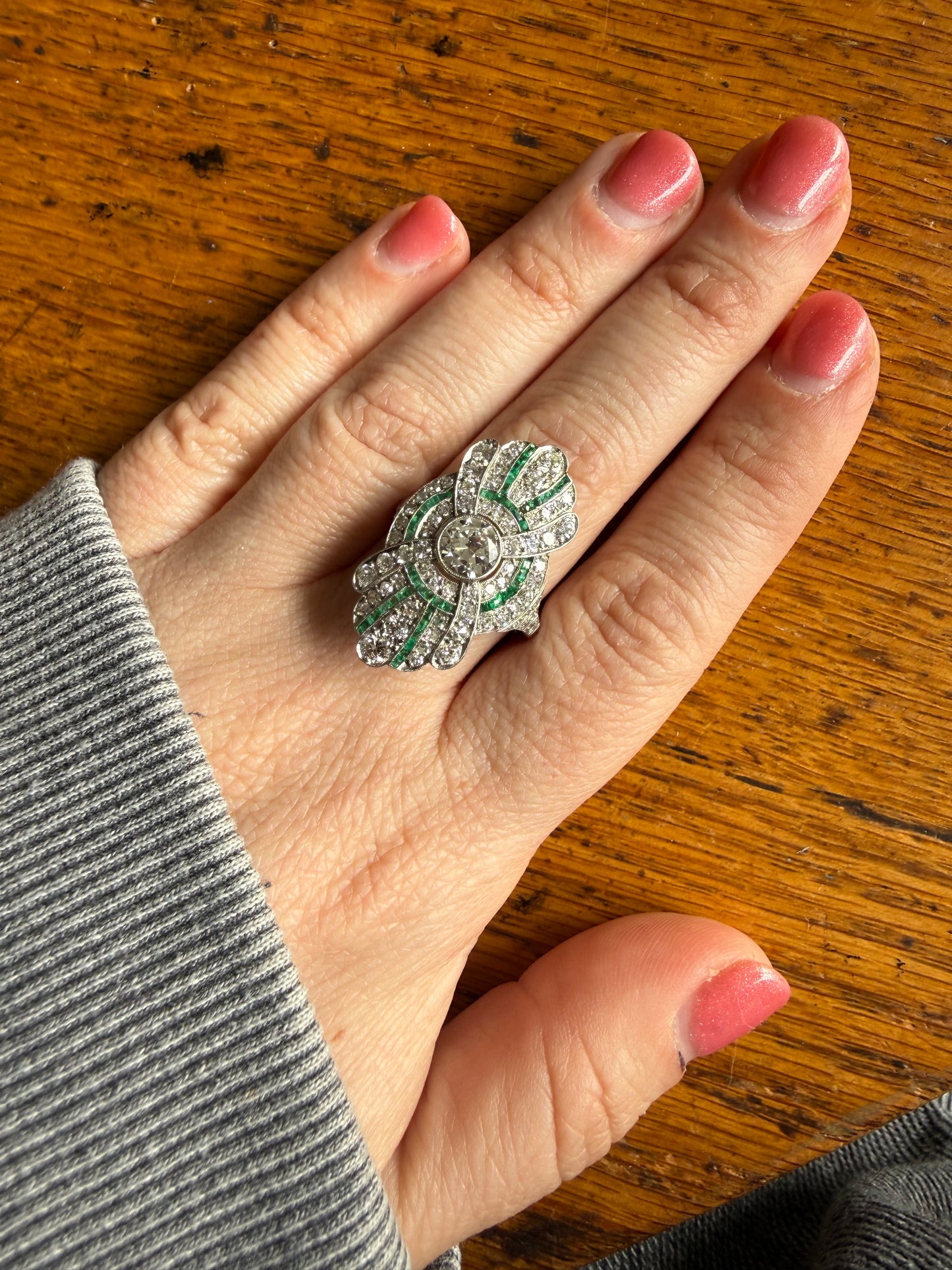 Antique Art Deco Diamond & Emerald Ring