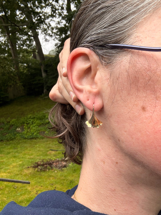 10K White Gold Diamond Cluster Earrings